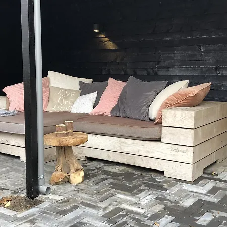 De Lindenburg Met Prive Hottub, Sunshower, Sauna, Grote Tuin Met Weidezicht En Vrije Ligging, 6-persoons